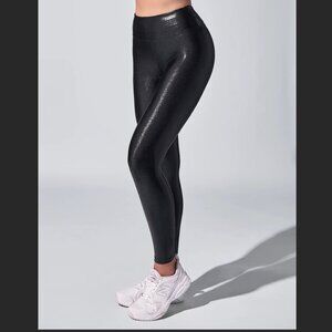 Heroine Sport Marvel Legging [Onyx] Black Shiny Medium Leggings